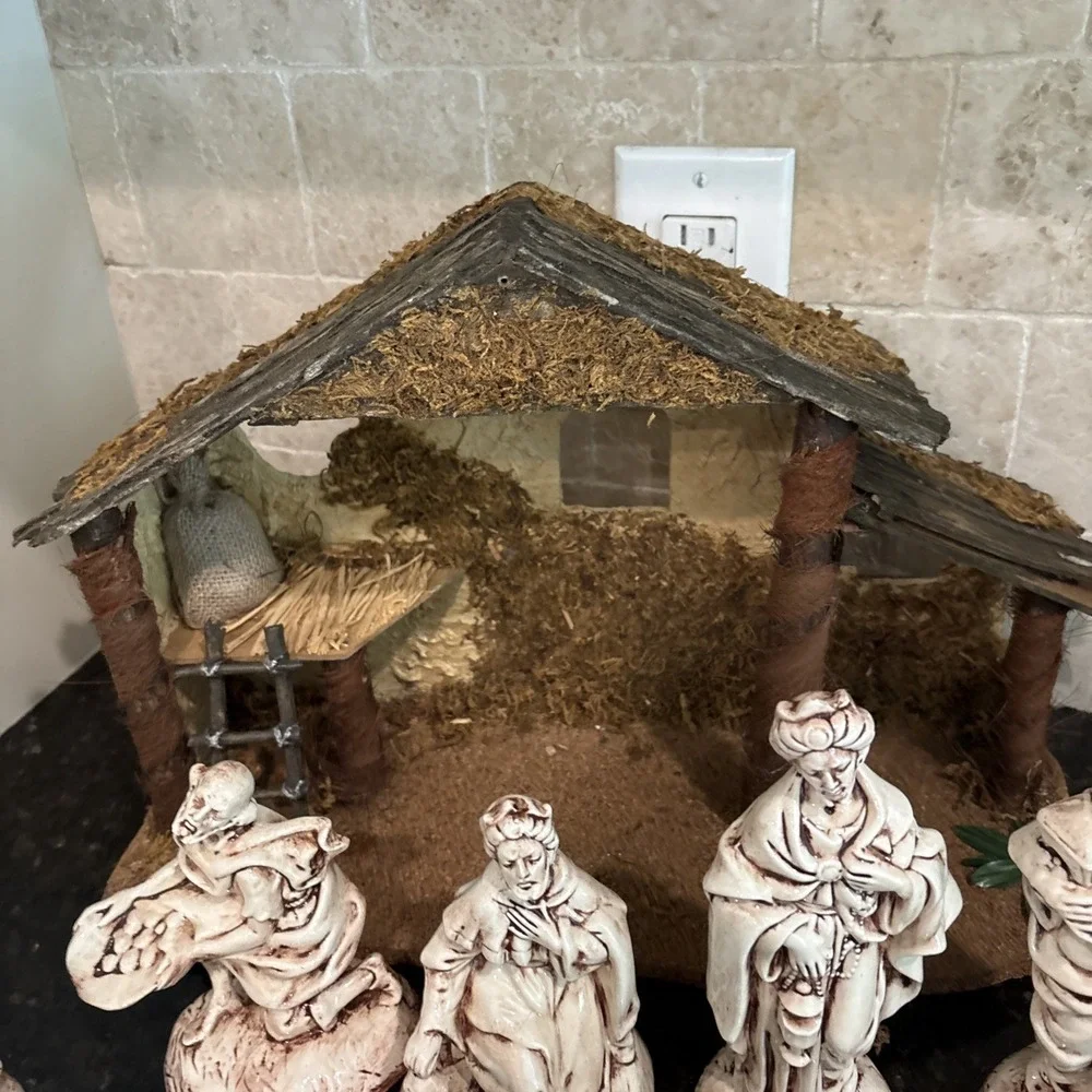 Vintage Atlantic Mold Nativity Set 17 Piece Ceramic Figures w/ Stable Christmas